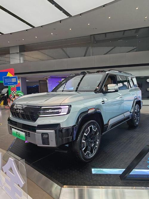 佛山258比亚迪方程豹硬派越野的爆款，英菲尼迪35周年与你共成长
